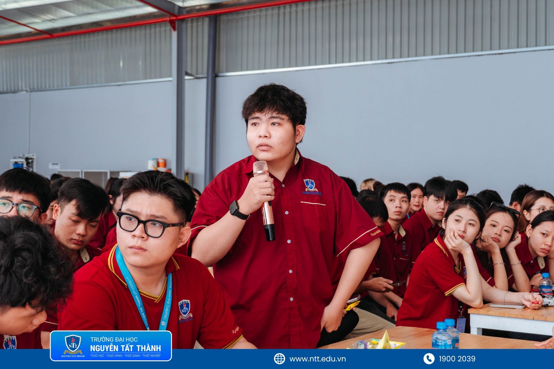 ThamquanGoHoangthong