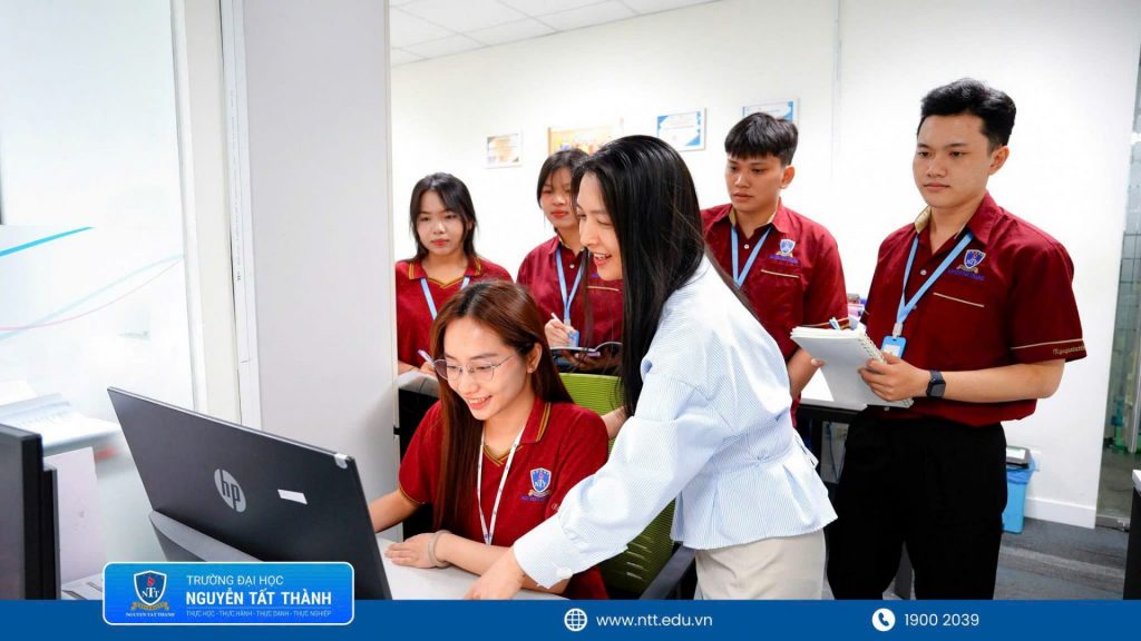 Từ những trải nghiệm tại AIH, sinh viên NTTU có thêm cơ sở kết nối kiến thức đã học với thực tế nghề nghiệp, đồng thời định hình hướng đi phù hợp giữa Quản trị bệnh viện và Thư ký Y khoa.
