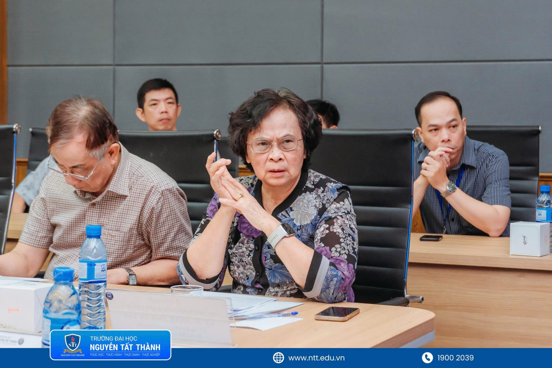 Toàn cảnh Hội thảo tham vấn các bên liên quan về chương trình đào tạo sau đại học và xây dựng Đề án mở ngành đào tạo Thạc sĩ Trí tuệ nhân tạo tại Trường Đại học Nguyễn Tất Thành.