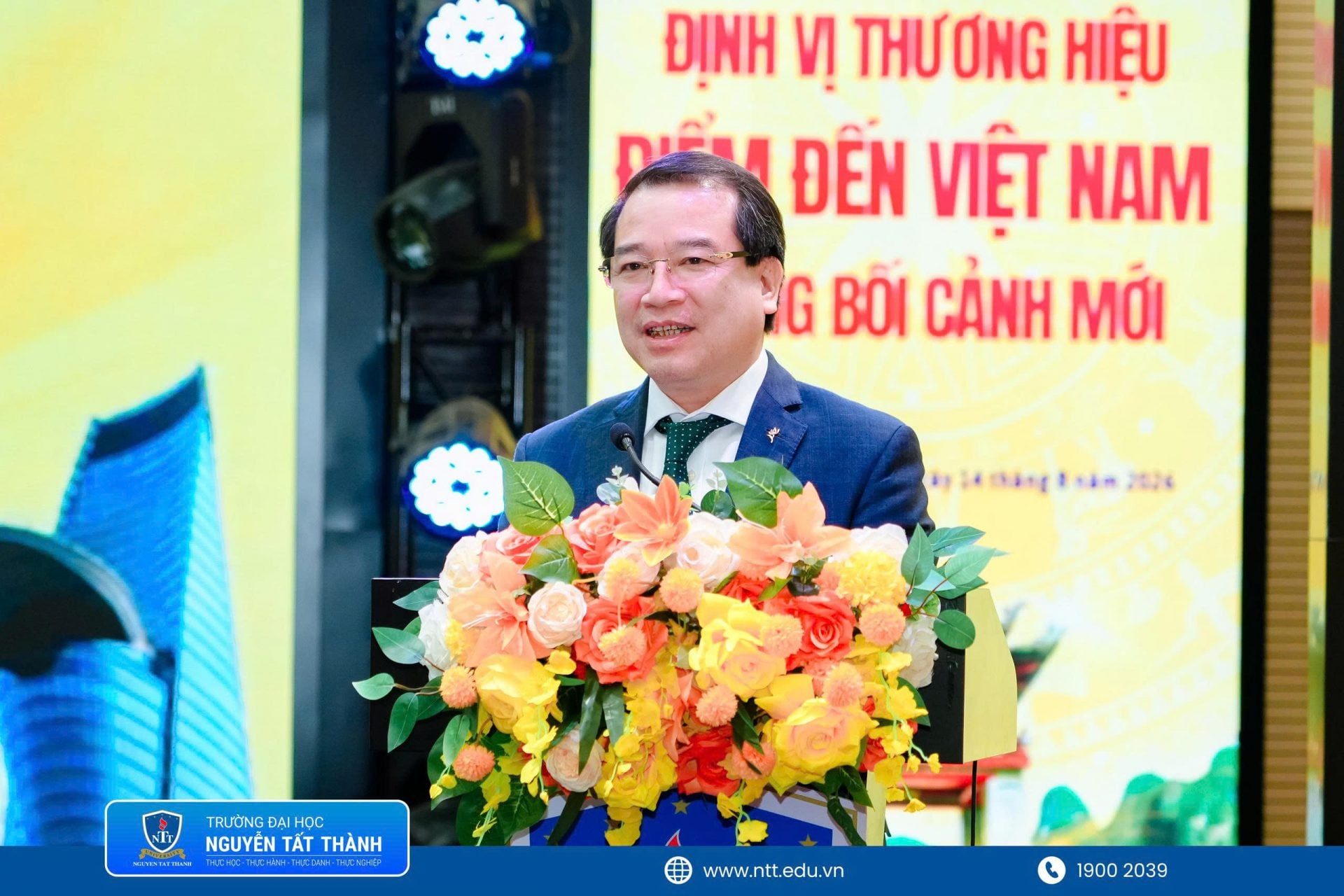 TS. Hà Văn Siêu – Phó Cục trưởng Cục Du lịch Quốc gia Việt Nam – gợi mở hướng định vị du lịch Việt Nam từ “đẹp để đến” sang “có giá trị để trải nghiệm và có ý nghĩa để nhớ”