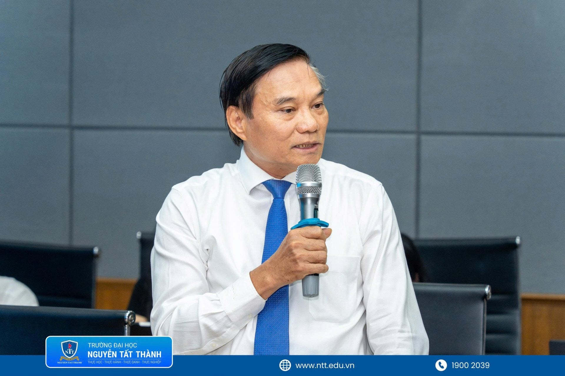 PGS.TS. Nguyễn Xuân Nhĩ – Trưởng Khoa Quản trị Kinh doanh chia sẻ góc nhìn về yêu cầu đào tạo sinh viên trong bối cảnh AI ngày càng tác động sâu đến lĩnh vực kinh doanh và marketing