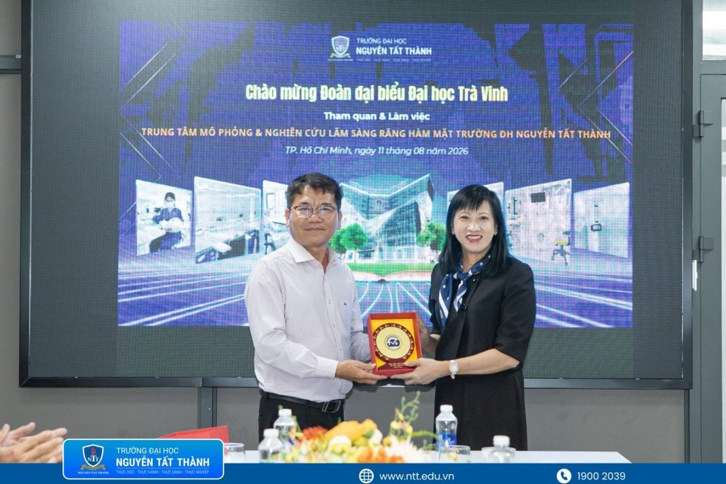 TS. Phan Quốc Nghĩa – Phó Giám đốc Đại học Trà Vinh