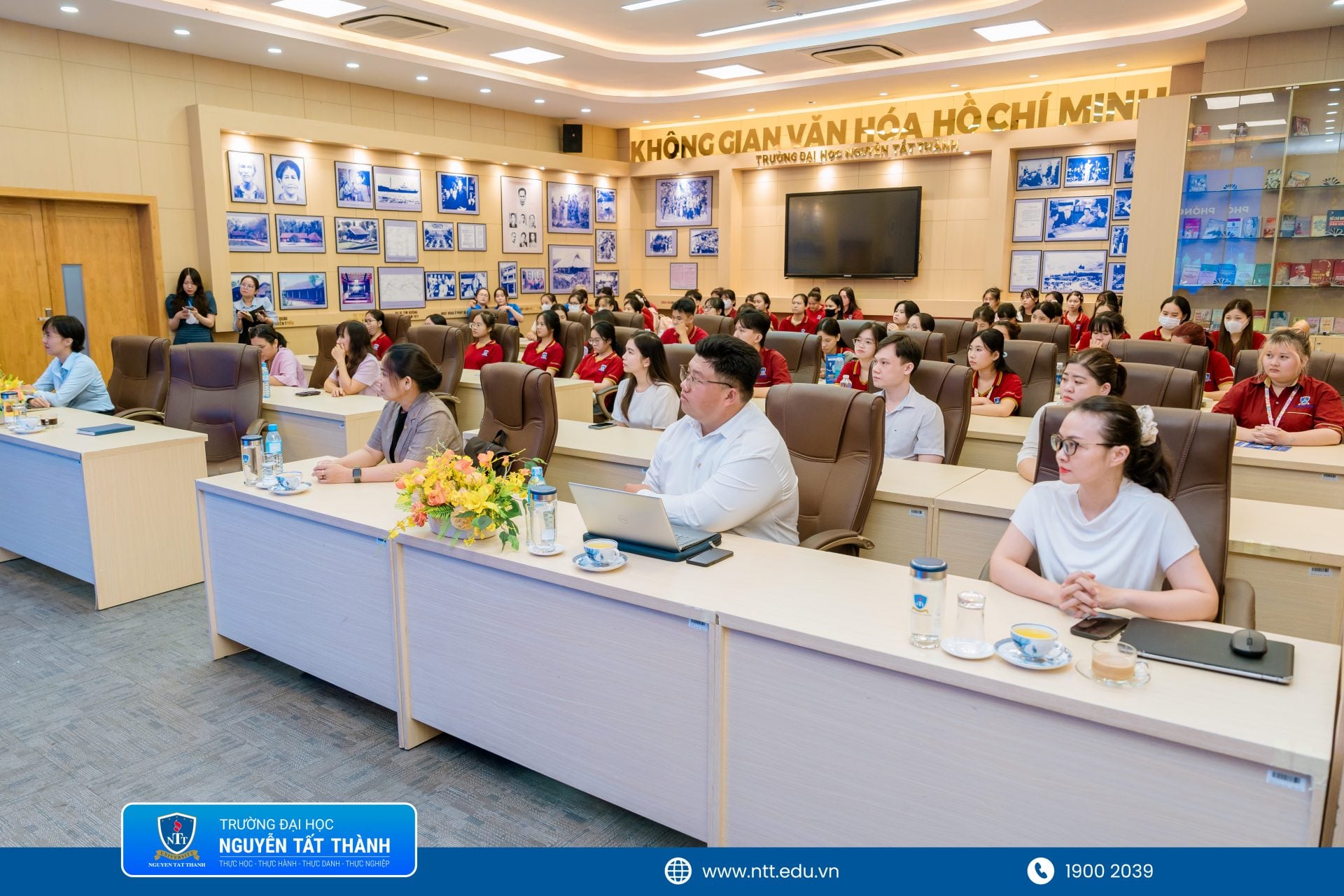 Career Connect – Cơ hội việc làm cho sinh viên Dược học NTTU tại FPT Long Châu