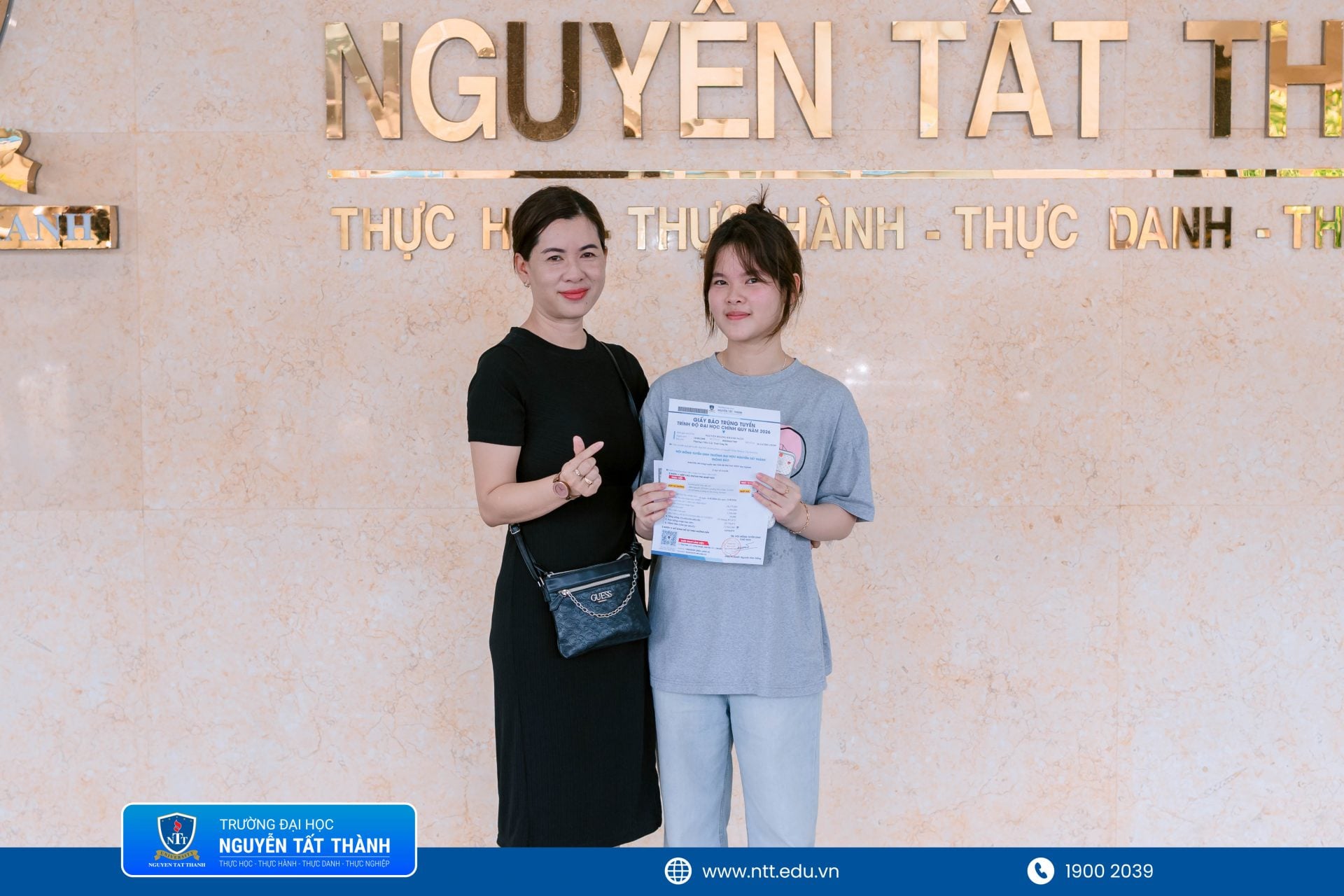 NTTU hân hoan chào đón quý phụ huynh và tân sinh viên K2026 đến làm thủ tục nhập học, mở đầu hành trình học tập trong môi trường năng động, thực tiễn và luôn có Nhà trường đồng hành, hỗ trợ ngay từ những ngày đầu.