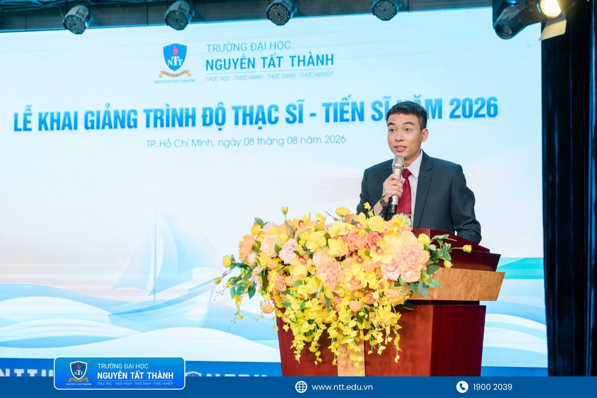 NTTU-Khai giang thac si