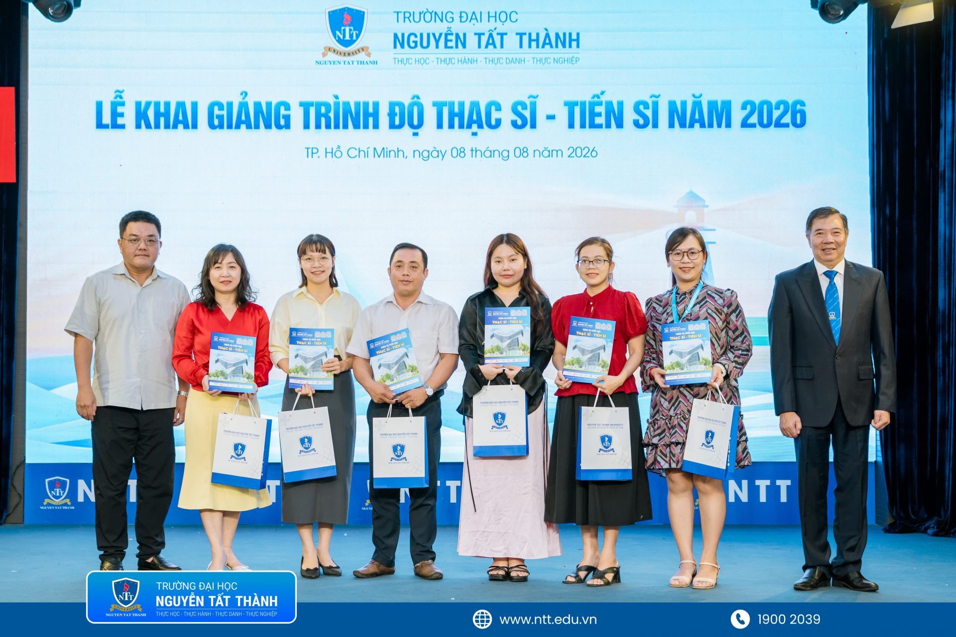NTTU-Khai-giang-thac-si