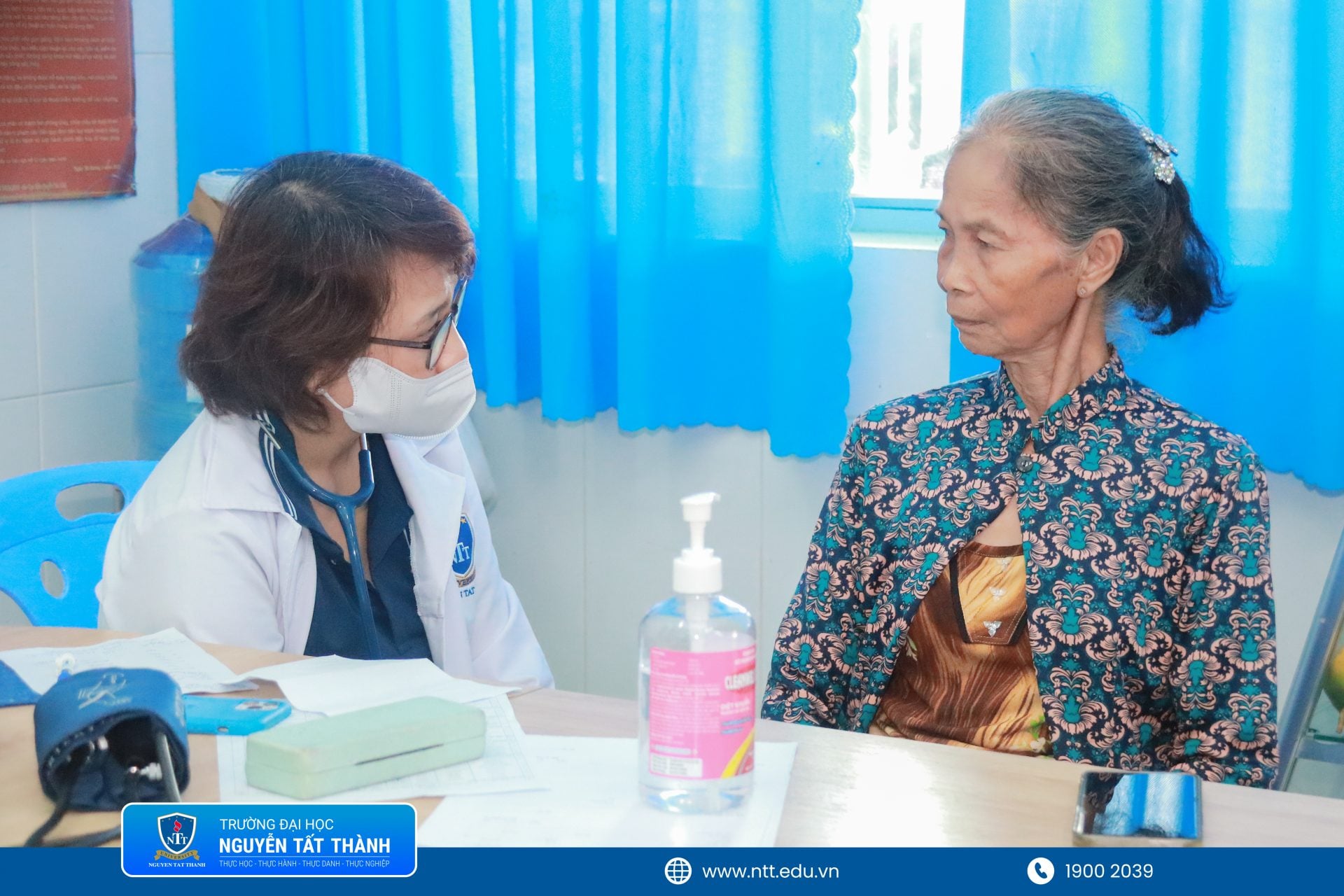 khoa Y Trường ĐH Nguyễn Tất Thành lan tỏa giá trị nhân văn qua chiến dịch Mùa hè xanh năm 2026