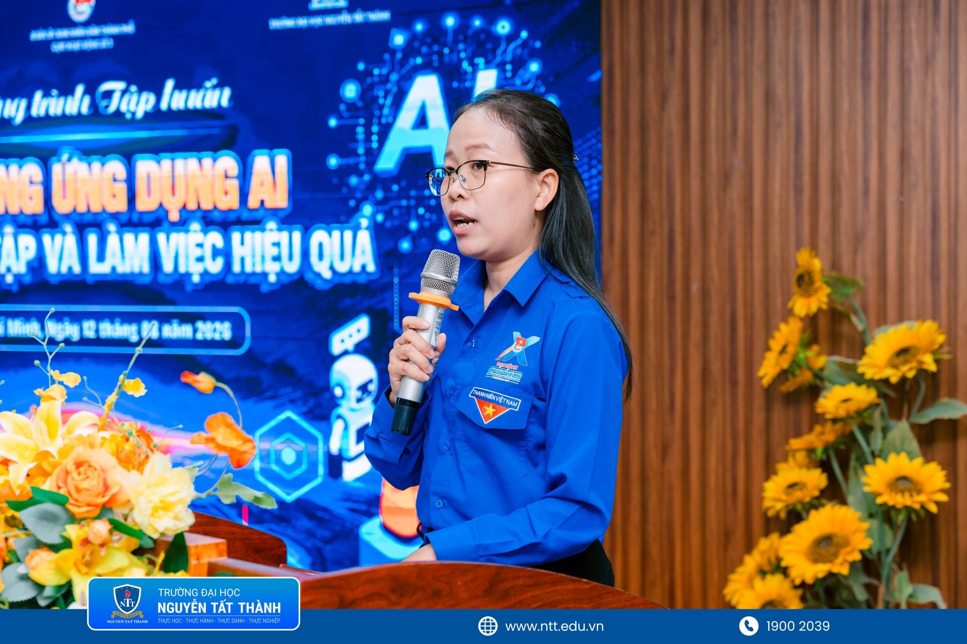 Sinh viên - Đoàn viên NTTU rèn luyện kỹ năng ứng dụng AI trong học tập và làm việc hiệu quả