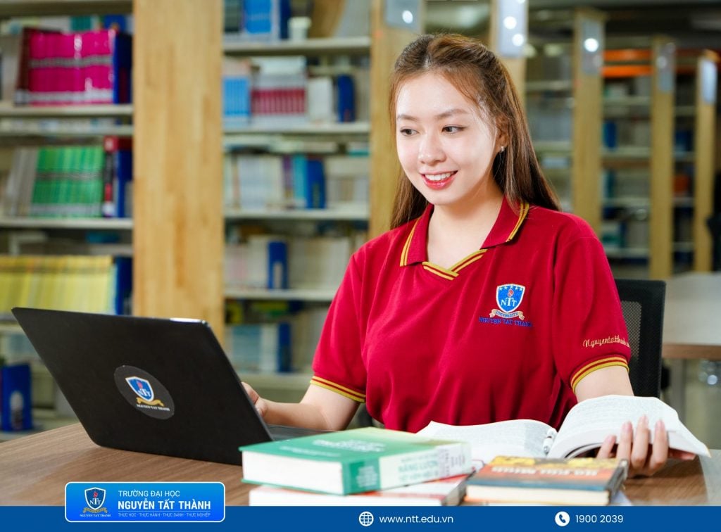Ngôn ngữ Anh đào tạo từ xa NTTU