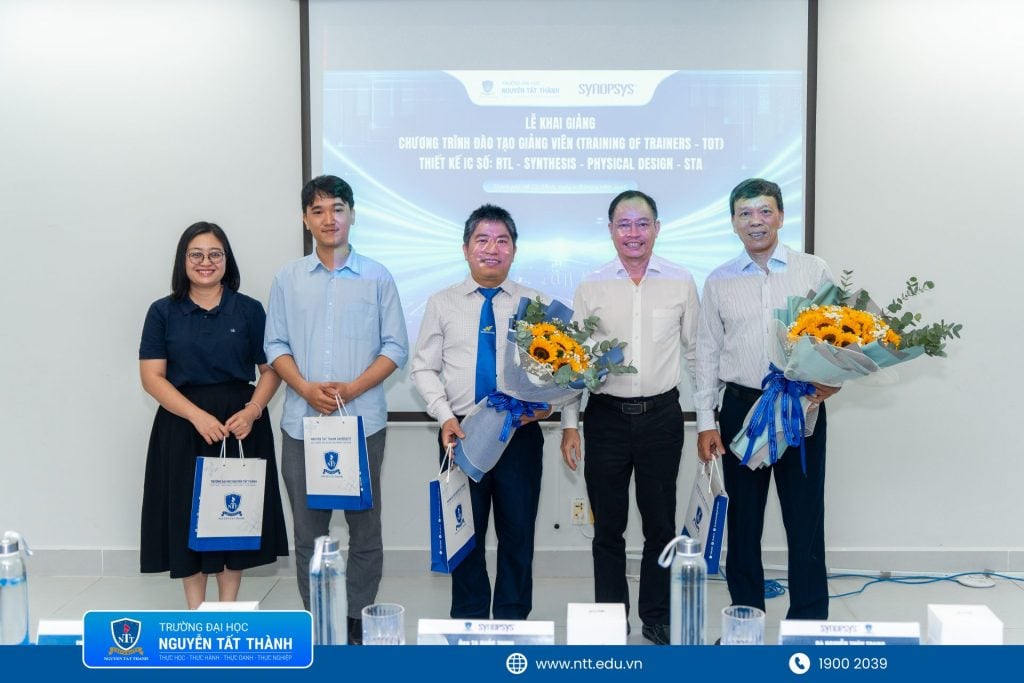 Tặng quà lưu niệm