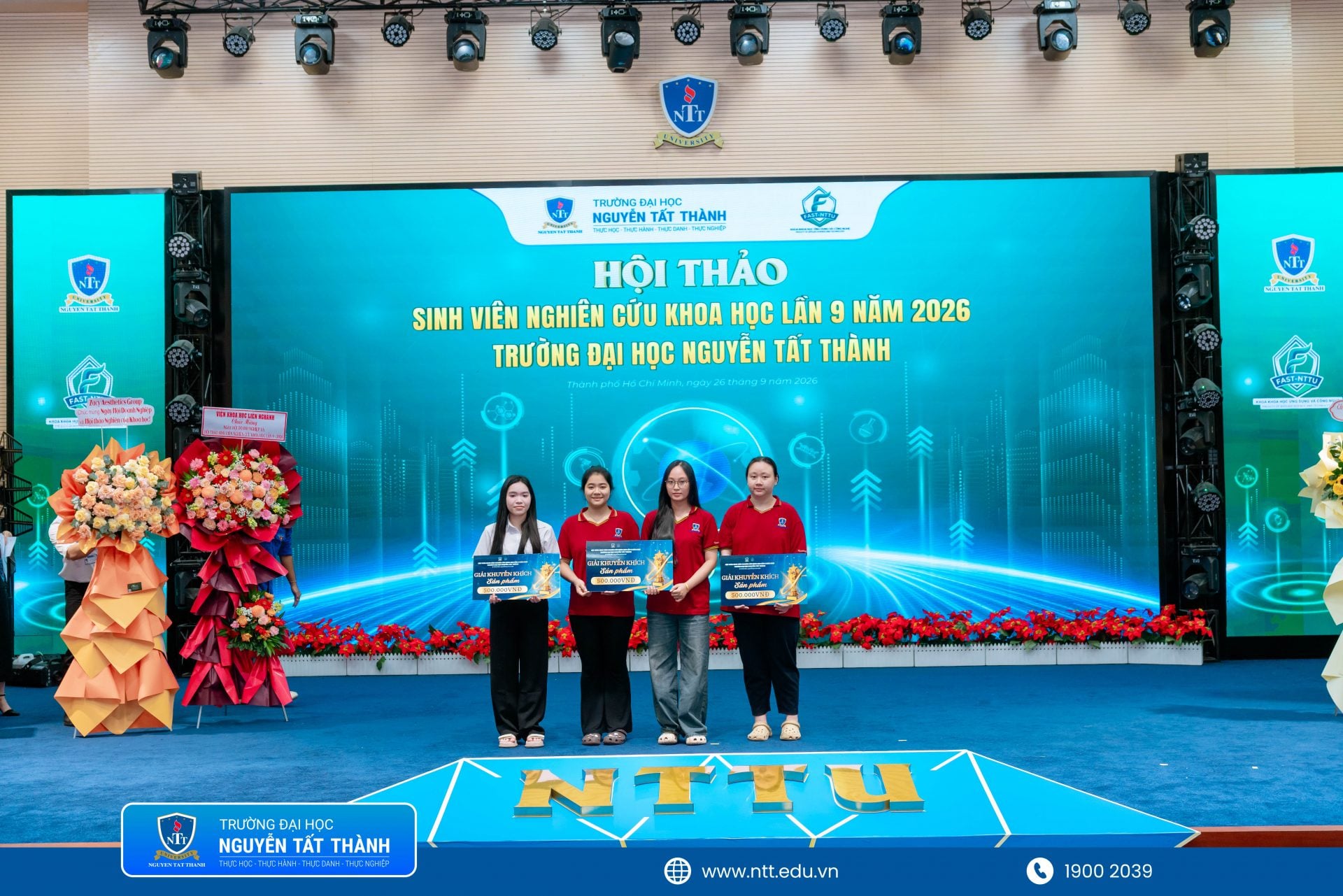 NTTU-Ngay-hoi-doanh-nghiep