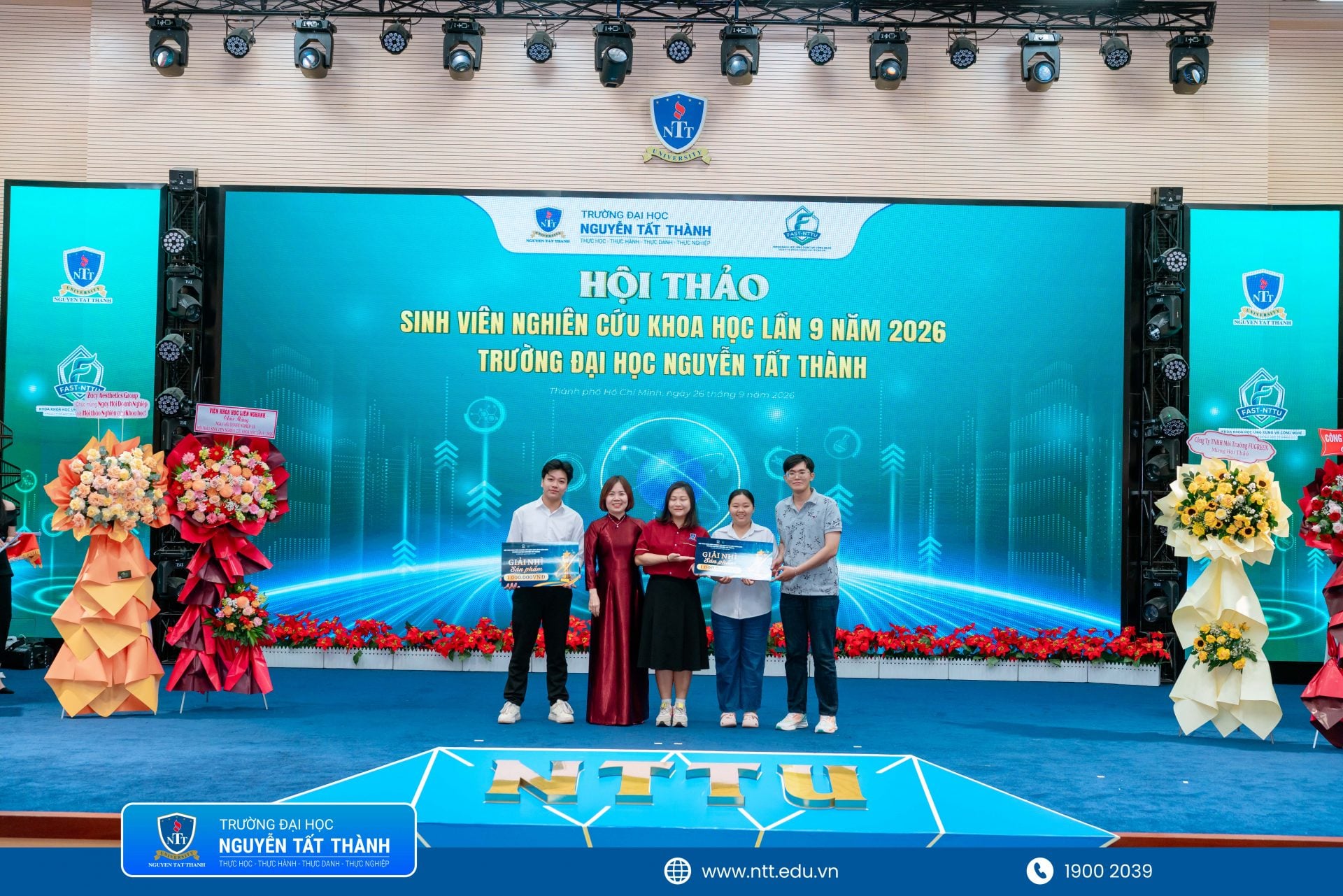 NTTU-Ngay-hoi-doanh-nghiep