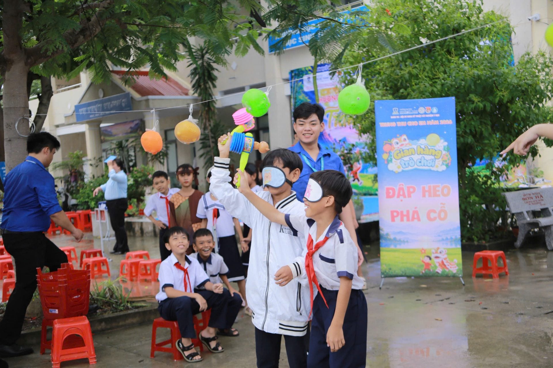 Hơn 6.300 học sinh tại 5 tỉnh, thành phố đón Trung thu ấm áp