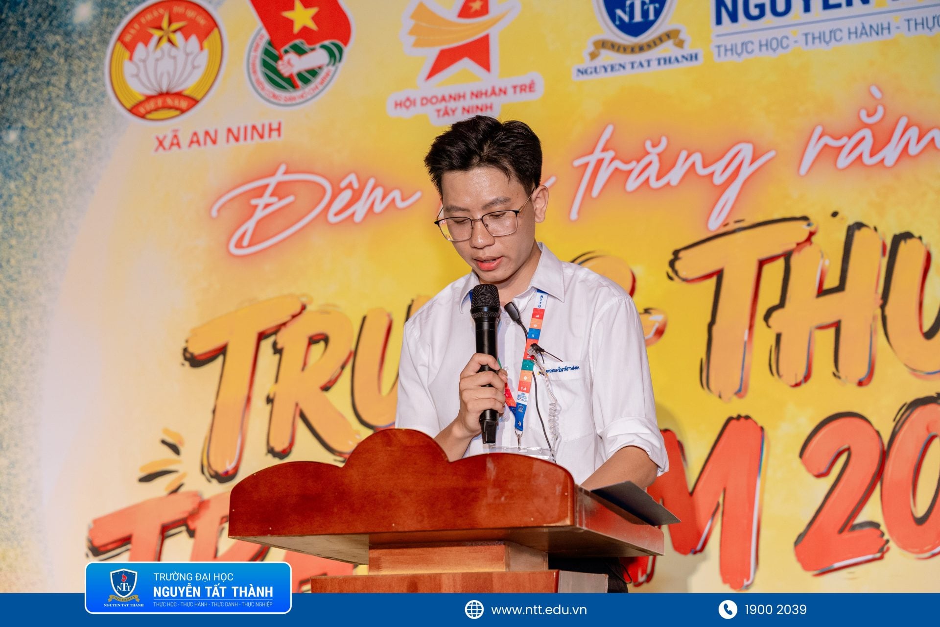 trung thu trao em