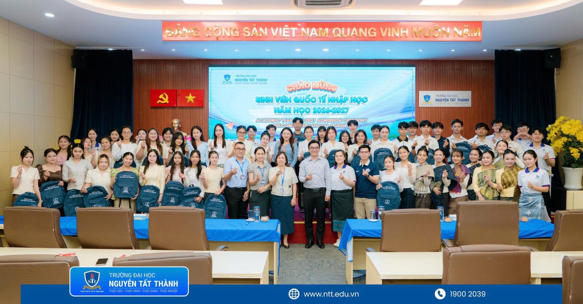 Trường Đại học Nguyễn Tất Thành chào đón tân sinh viên quốc tế khóa 2026, tiếp tục mở rộng hợp tác giáo dục, xây dựng môi trường học tập đa văn hóa và vun đắp tình hữu nghị giữa sinh viên các quốc gia.