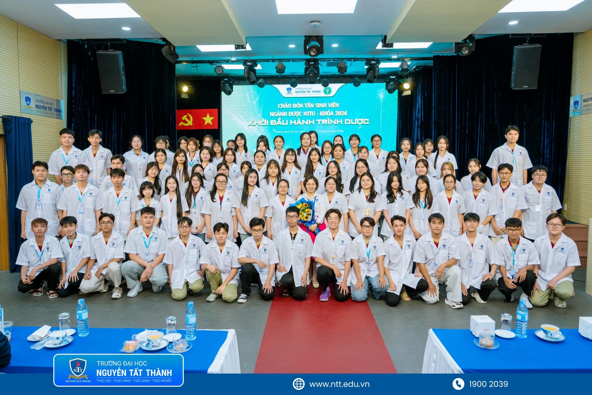 chao don tan sinh vien