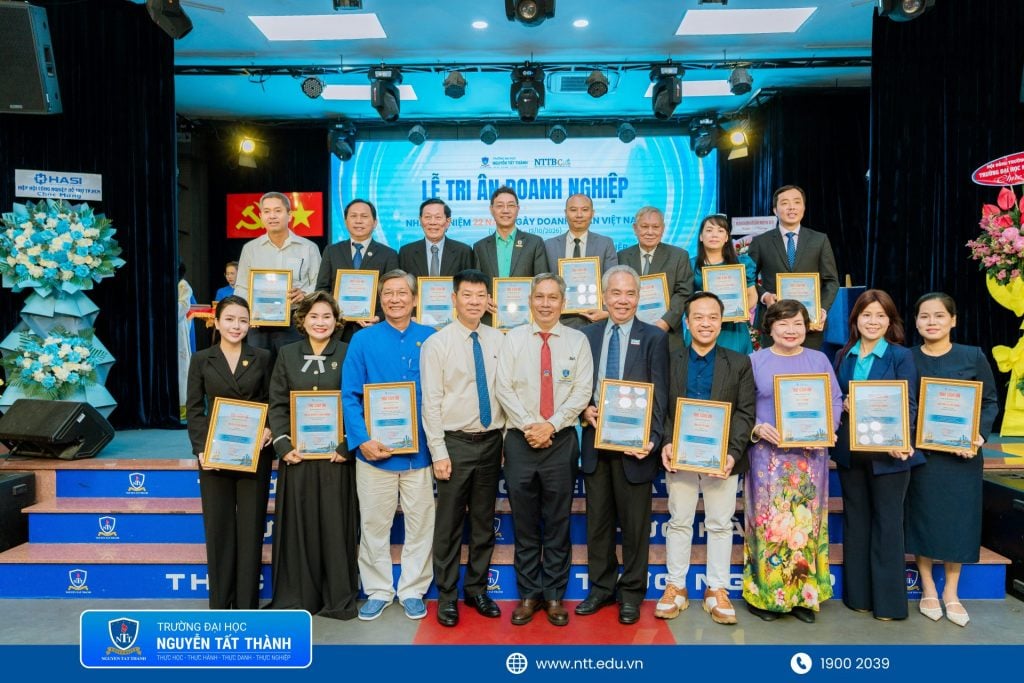 Tri ân doanh nghiệp