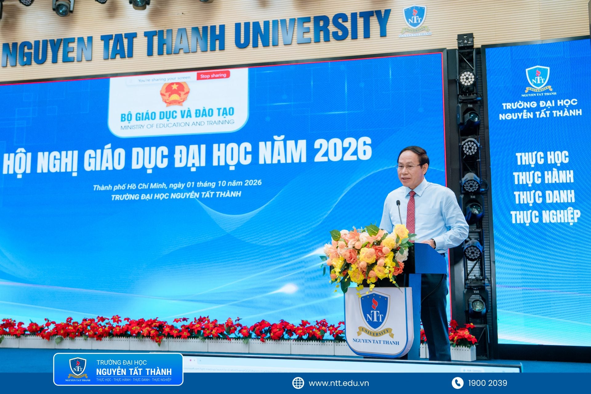 Hoi nghi giao duc dai hoc