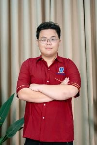 thủ khoa đầu vào Khoa Ngoại ngữ Trương Lê Công Danh
