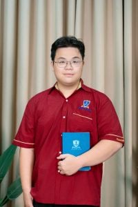 thủ khoa đầu vào Khoa Ngoại ngữ Trương Lê Công Danh