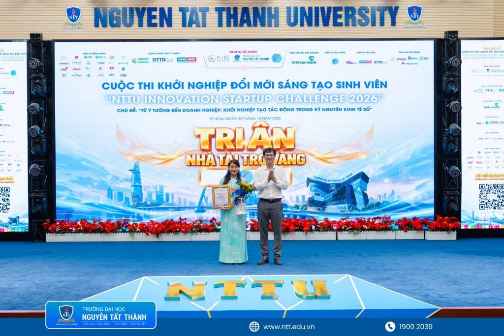 Tri ân